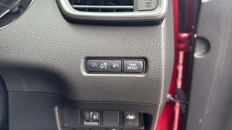 Nissan Qashqai 1.3 DiG-T N-Connecta 5dr Petrol Hatchback